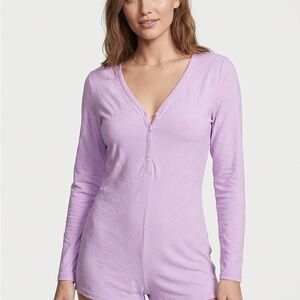 Victoria’s Secret Logo Mania Pointelle Henley Sleep Romper Lavender (Size L)